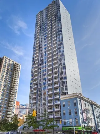 200 East 32nd Street