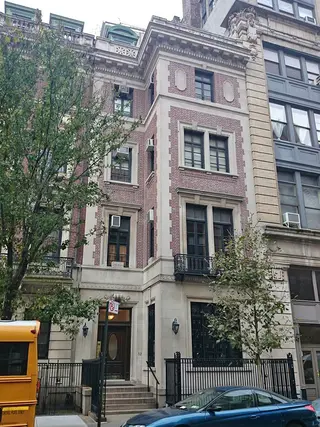 52 West 74th Street