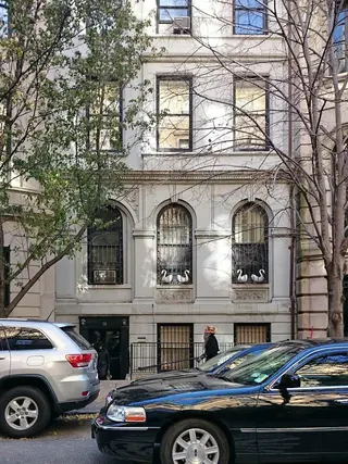 16 East 82nd Street