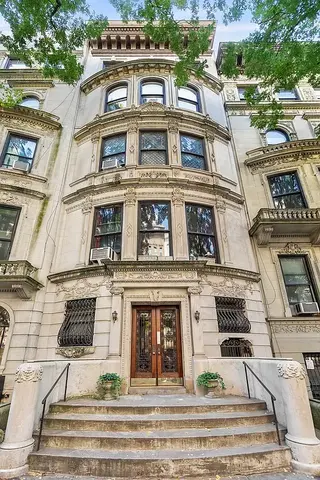 22 West 76th Street