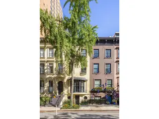 211 East 61st Street