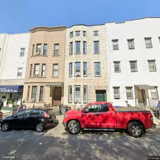 590 Lorimer Street