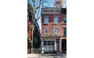 281 West 4th Street