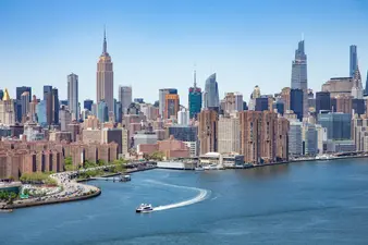 The 2024 NYC Real Estate Market Five Factors To Watch CityRealty   Midtown Skyline Williamsburg 