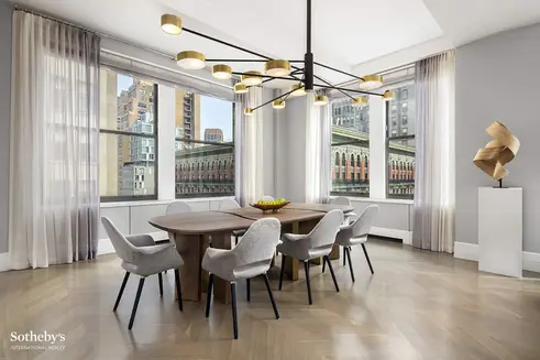 212 fifth avenue dining room