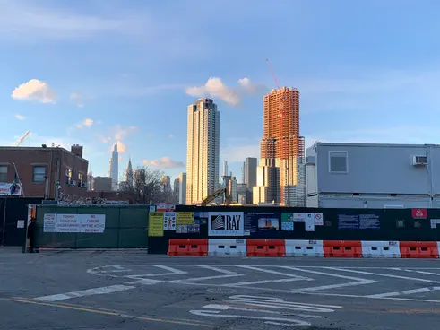 Developer seeks rezoning to replace Greenpoint warehouse with nine-story  apartment building • Brooklyn Paper