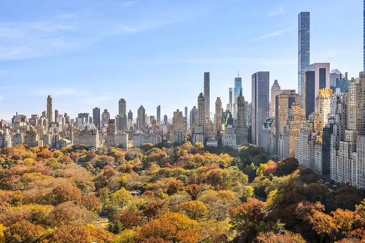 Views from 15 Central Park West #27A, the past week's top contract