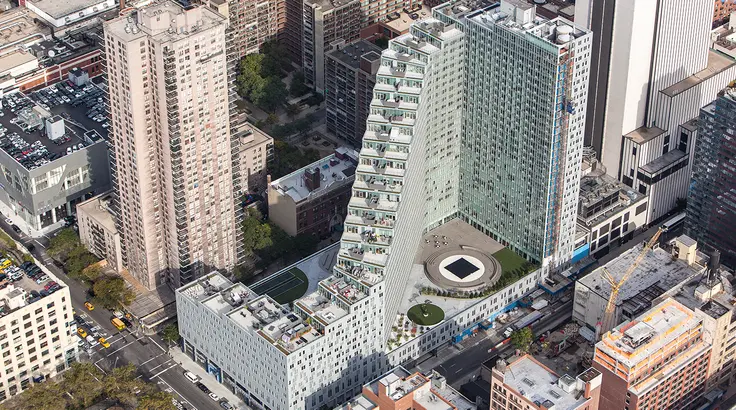 Mercedes House at 550 West 54th Street is now offering up to two months of free rent. (Image via Two Trees)