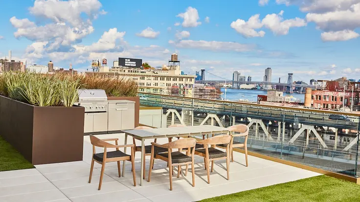 The best of all worlds - an outdoor kitchen and skyline views (98 Front Street - Time Equities Inc.)