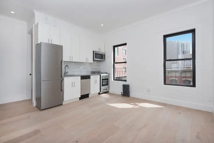 245 East 30th Street in Murray Hill (Image via Bold New York)