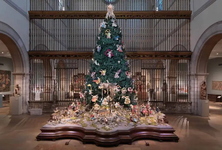 The MET's Christmas Tree and Neapolitan Baroque Crèche
