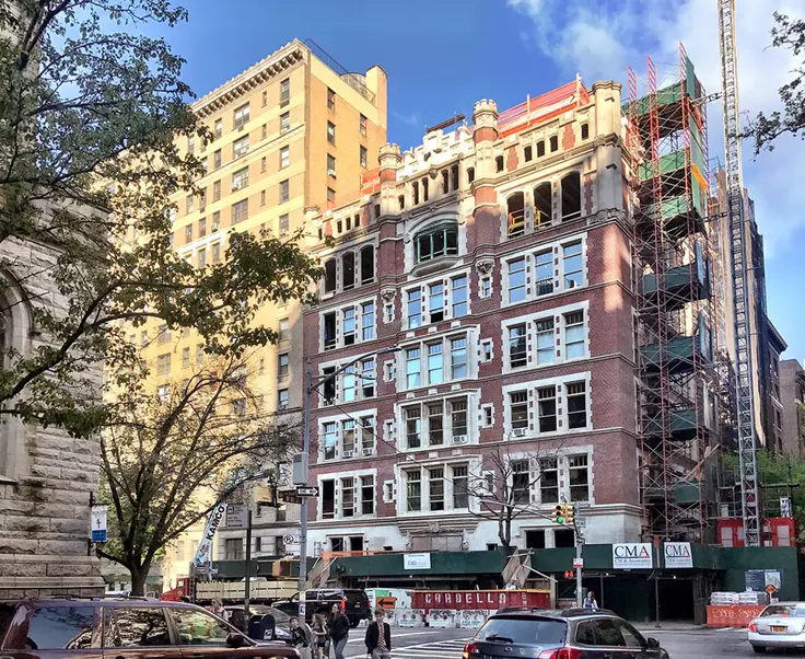 555 West End Avenue today from the corner of 87th Street and West End (CityRealty/Ondel)