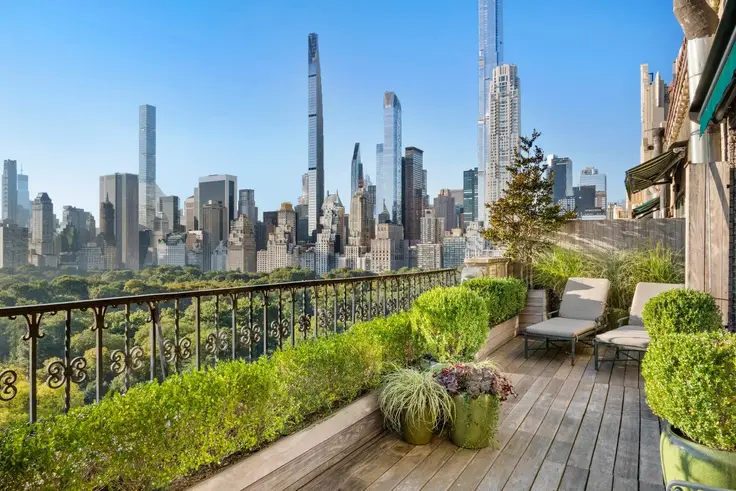 Many of the most popular buildings among CityRealty visitors enjoy sweeping views of Central Park (View from Central Park Tower, #39B - The Corcoran Group)
