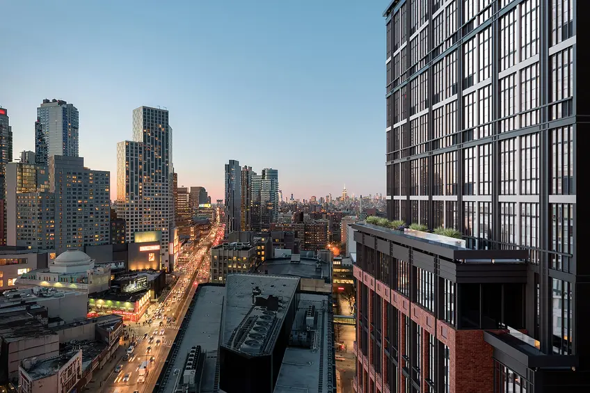 The newly-built 1 Flatbush Avenue offers luxury rental residences and building amenities. (Images via Citi Habitats)