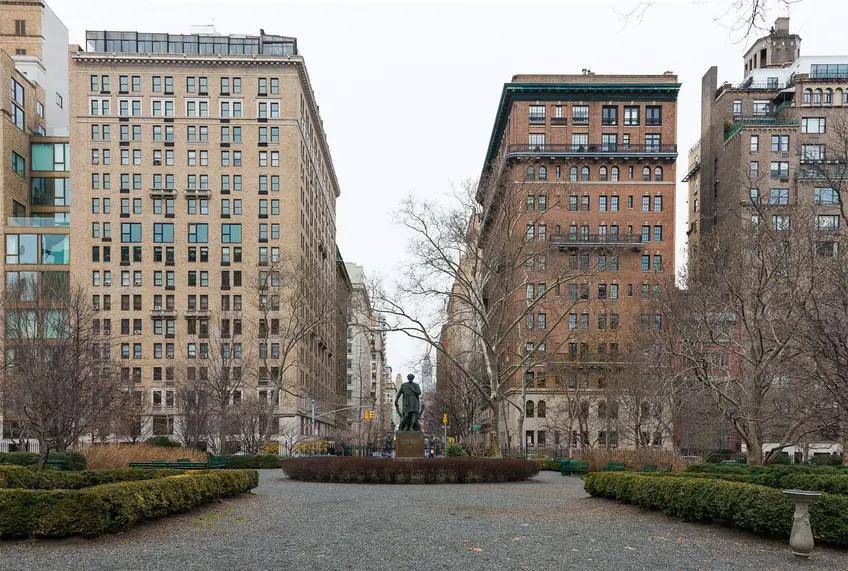 Gramercy Park and surrounding buildings (CItyRealty)