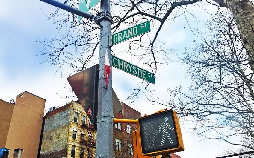 The intersection of Chrystie and Grand