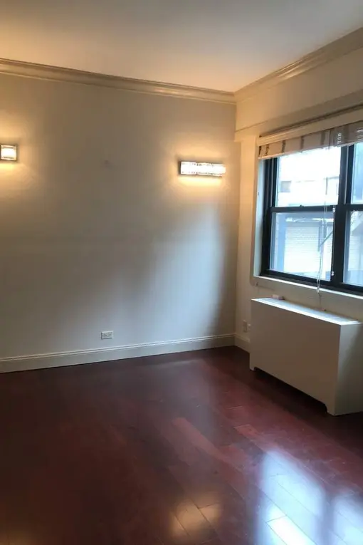 Tower 58, 58 West 58th Street, #19F