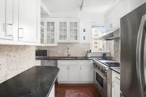 The Girard, 125 East 84th Street, #8D