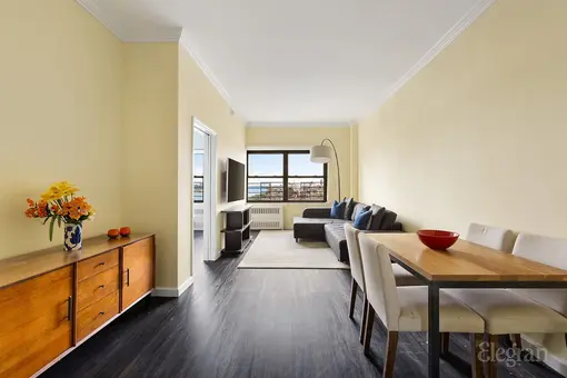 Lincoln Towers, 205 West End Avenue, #29F