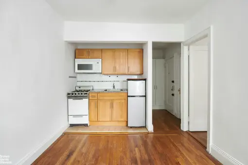 453 West 56th Street, #4B