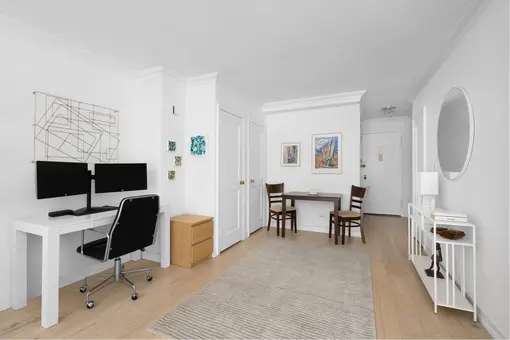 166 East 61st Street, #4B