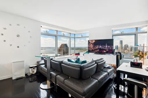 W Residences, 123 Washington Street, #39A