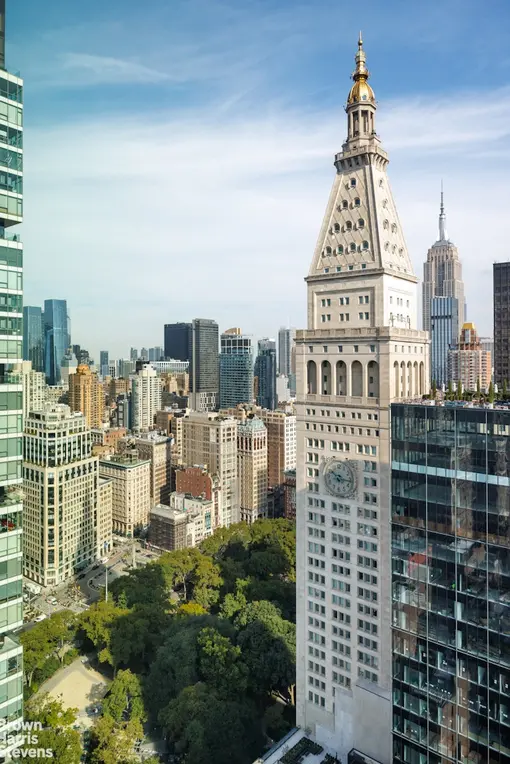 Madison Square Park Tower, 45 East 22nd Street, #42A