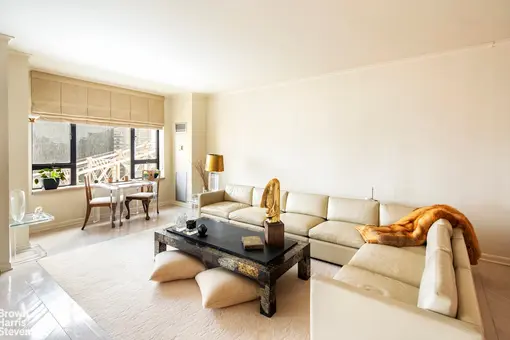 The Sovereign, 425 East 58th Street, #16E