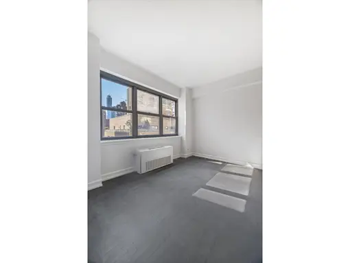 80 Park Avenue, #14A