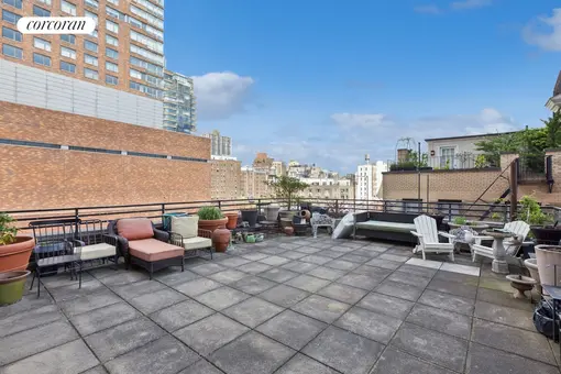 45 West 67th Street, #9GH