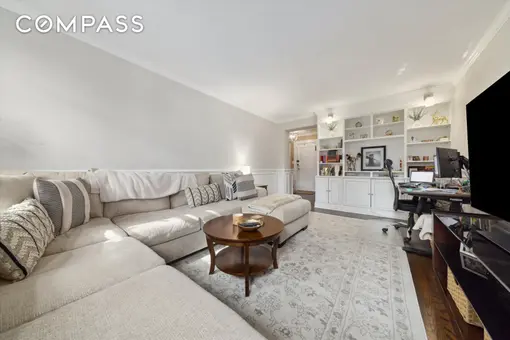 221 East 78th Street, #4J