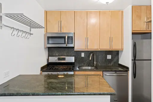 Kips Bay Towers, 330 East 33rd Street, #14E