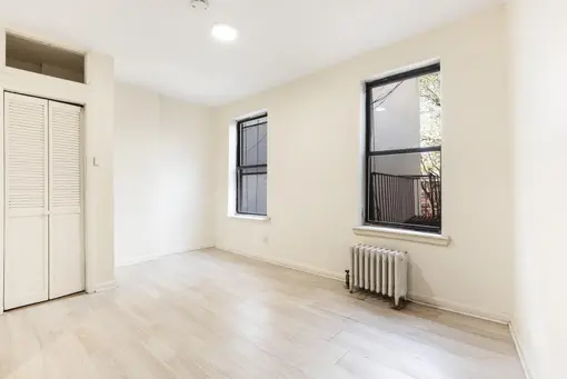 424 East 115th Street, #4C