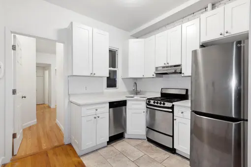 221 East 89th Street, #1D