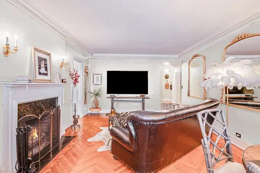 50 East 72nd Street, #5C