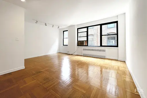 49 West 12th Street, #7H