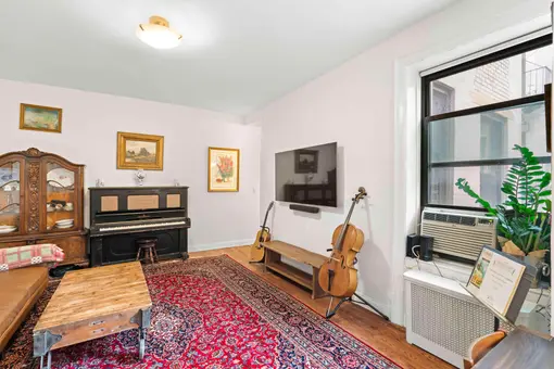 203 West 98th Street, #4CD