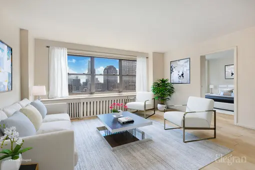 Lincoln Towers, 205 West End Avenue, #19K