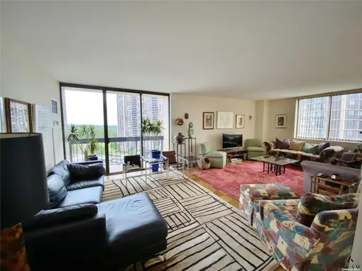 North Shore Towers, 269 Grand Central Pkwy, #15E