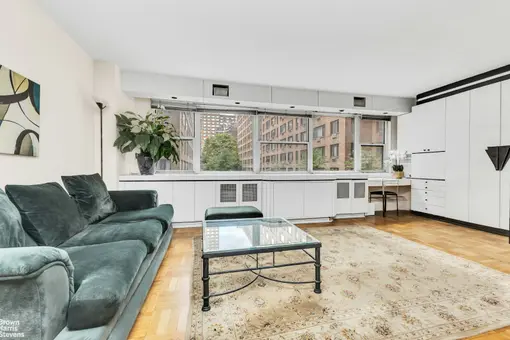 York River House, 1175 York Avenue, #6A