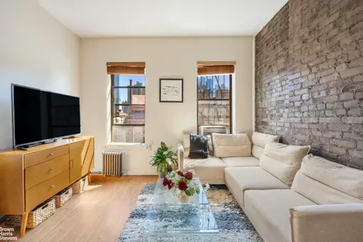 438 West 49th Street, #5C