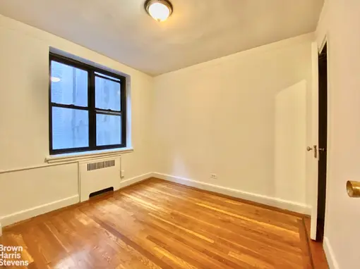 Ruradan, 8 East 48th Street, #3E