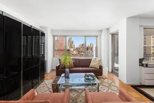 420 East 72nd Street, #14K