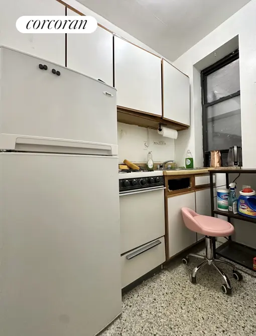 426 East 66th Street, #2RE