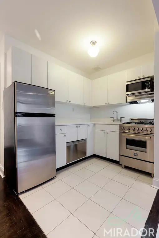 255 West 14th Street, #4B