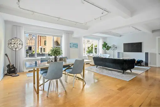 44 East 67th Street, #8DE