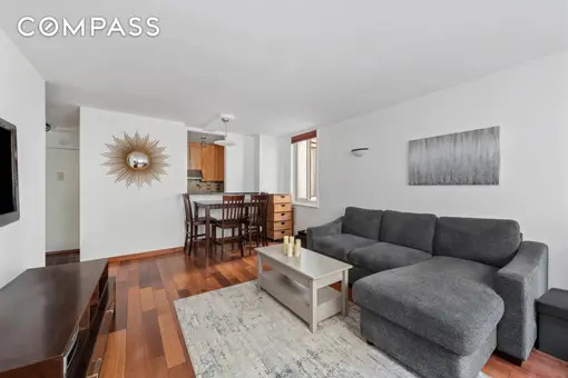 Lenox House, 301 East 78th Street, #4A