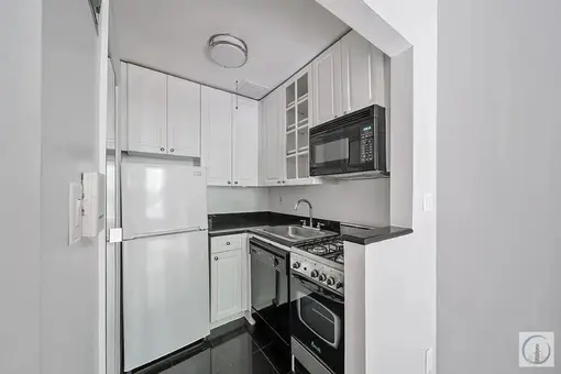 313 East 73rd Street, #4C