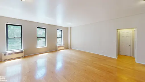 Garden Court, 208 West 119th Street, #3S