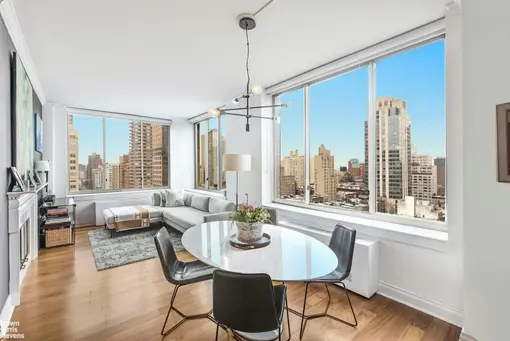 Wellington Tower, 350 East 82nd Street, #16C